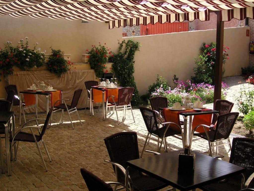 Hosteria Del Mudejar Avila Velayos Ngoại thất bức ảnh